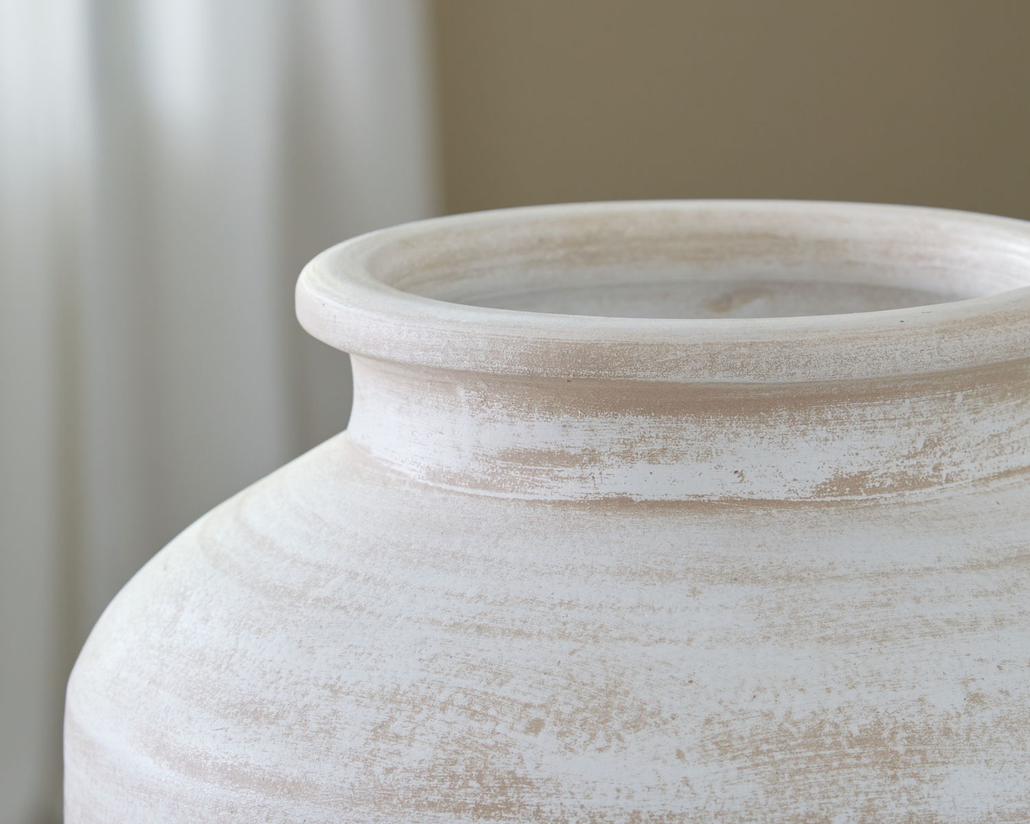 Meadie - 12" Vase - Image 11