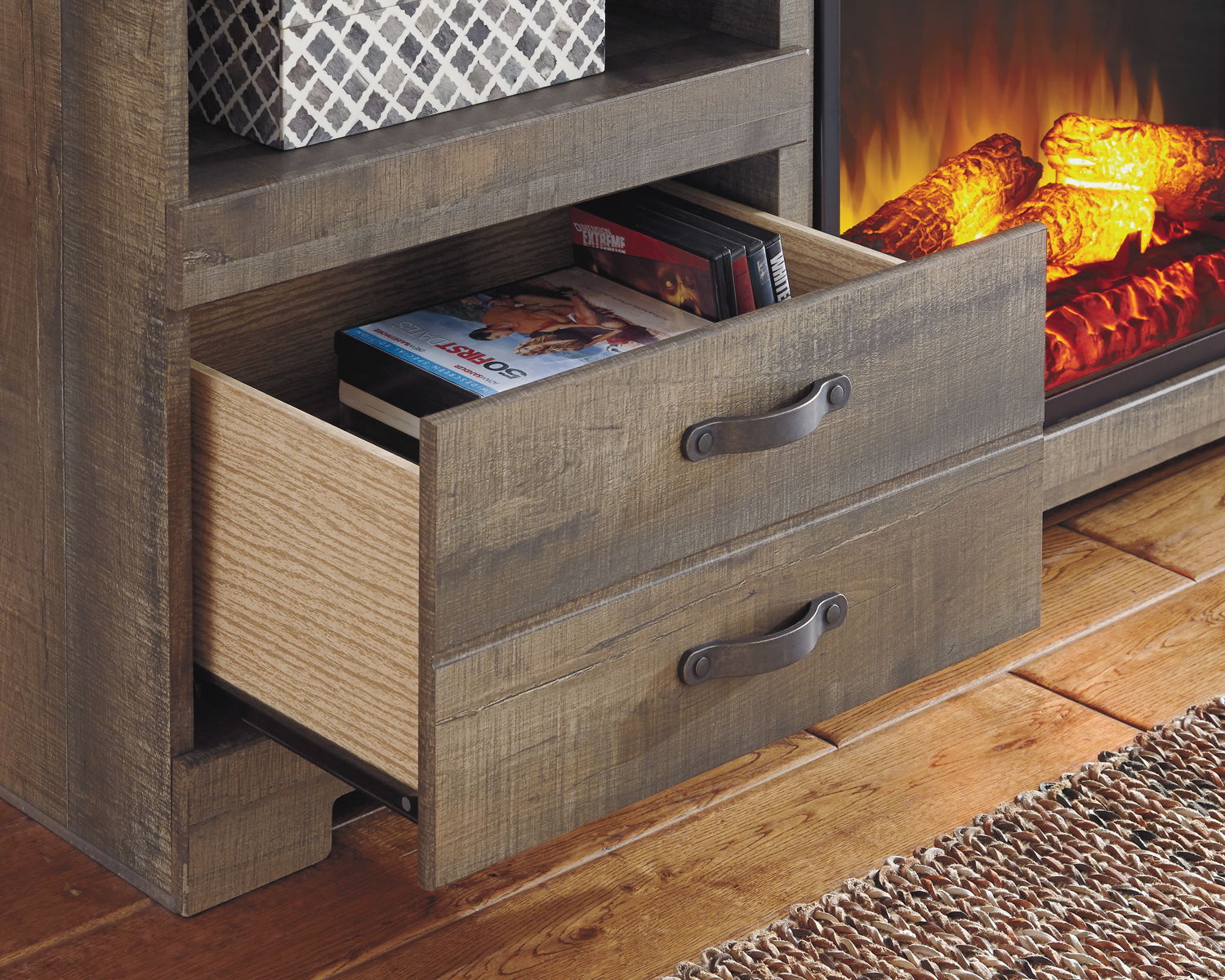 Trinell - TV Stand - Image 2