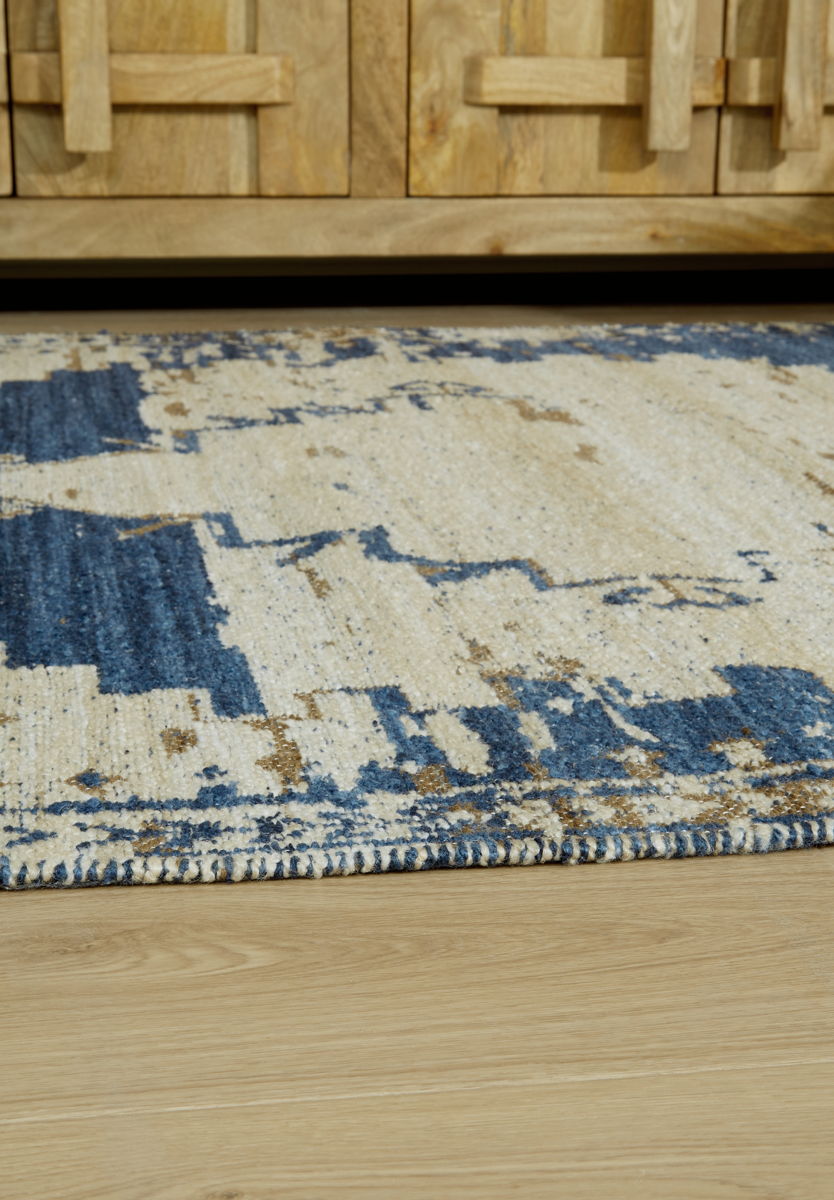 Varnler - Rug - Image 4