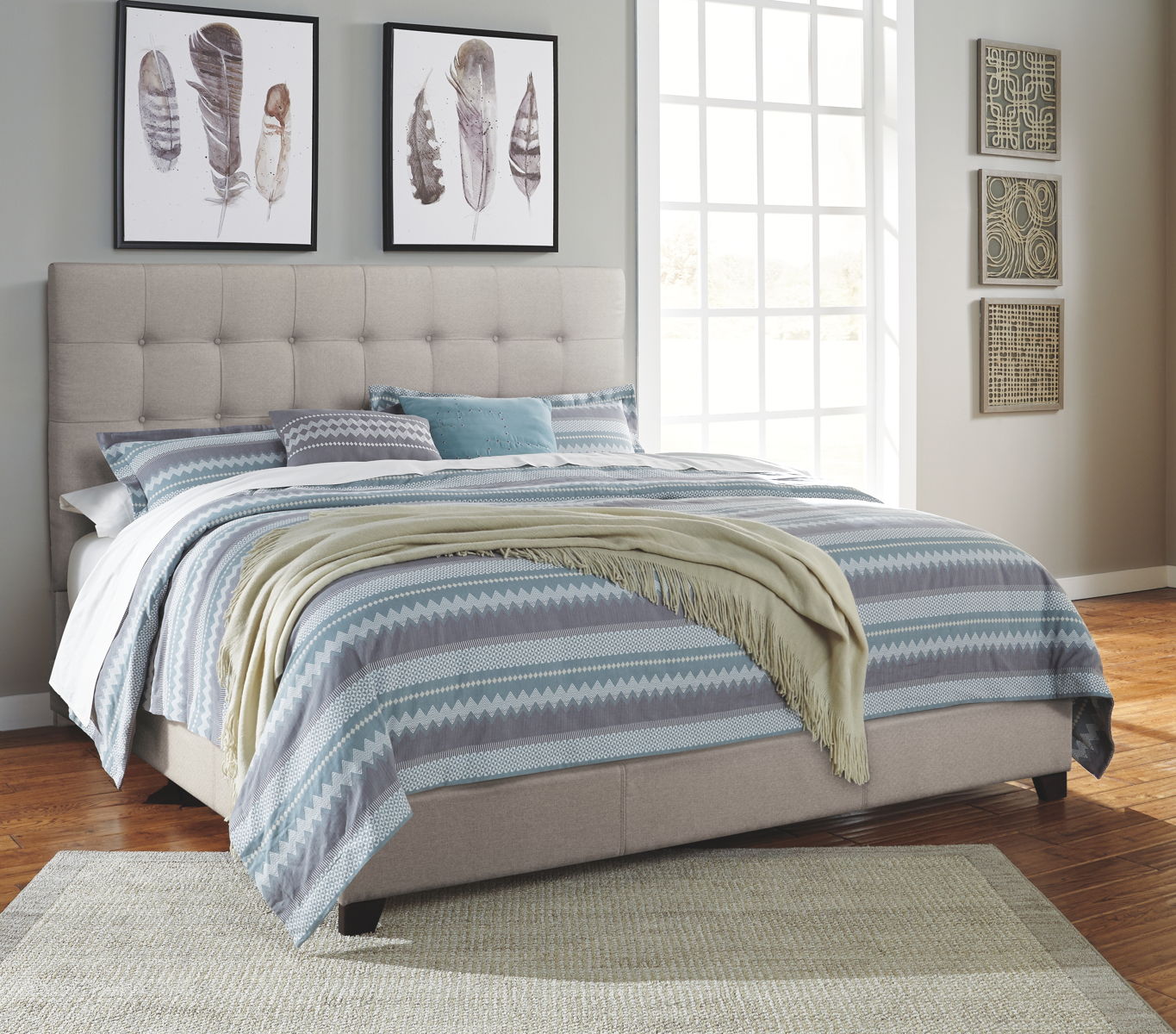 Dolante - Upholstered Bed - Image 13