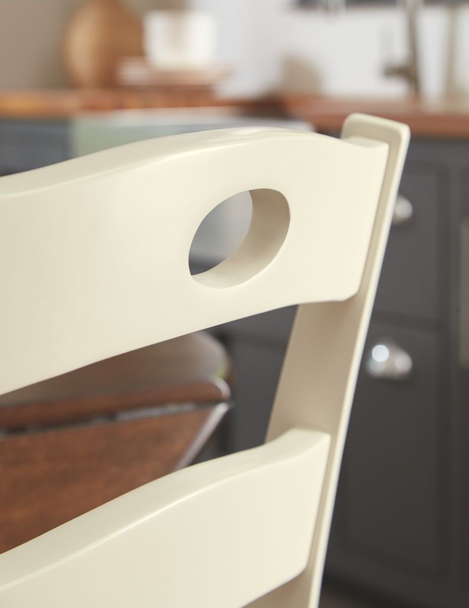 Woodanville - Round Dining Table Set - Image 4