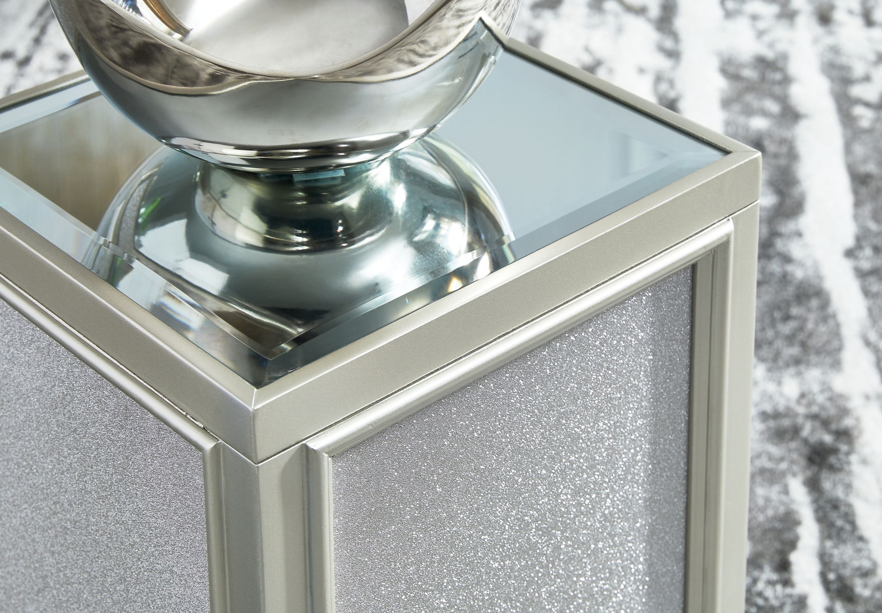 Traleena - Nesting End Tables (Set of 2) - Silver Finish - Image 4