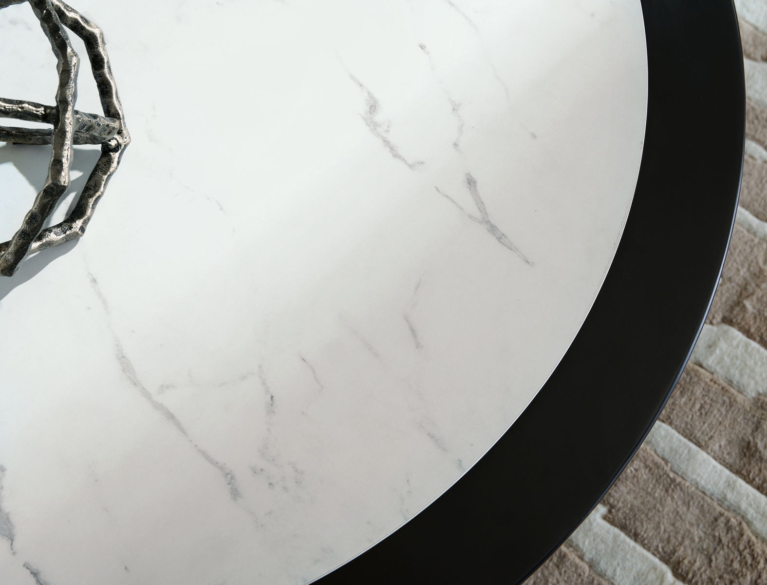 Grayman - Round Table - Image 6