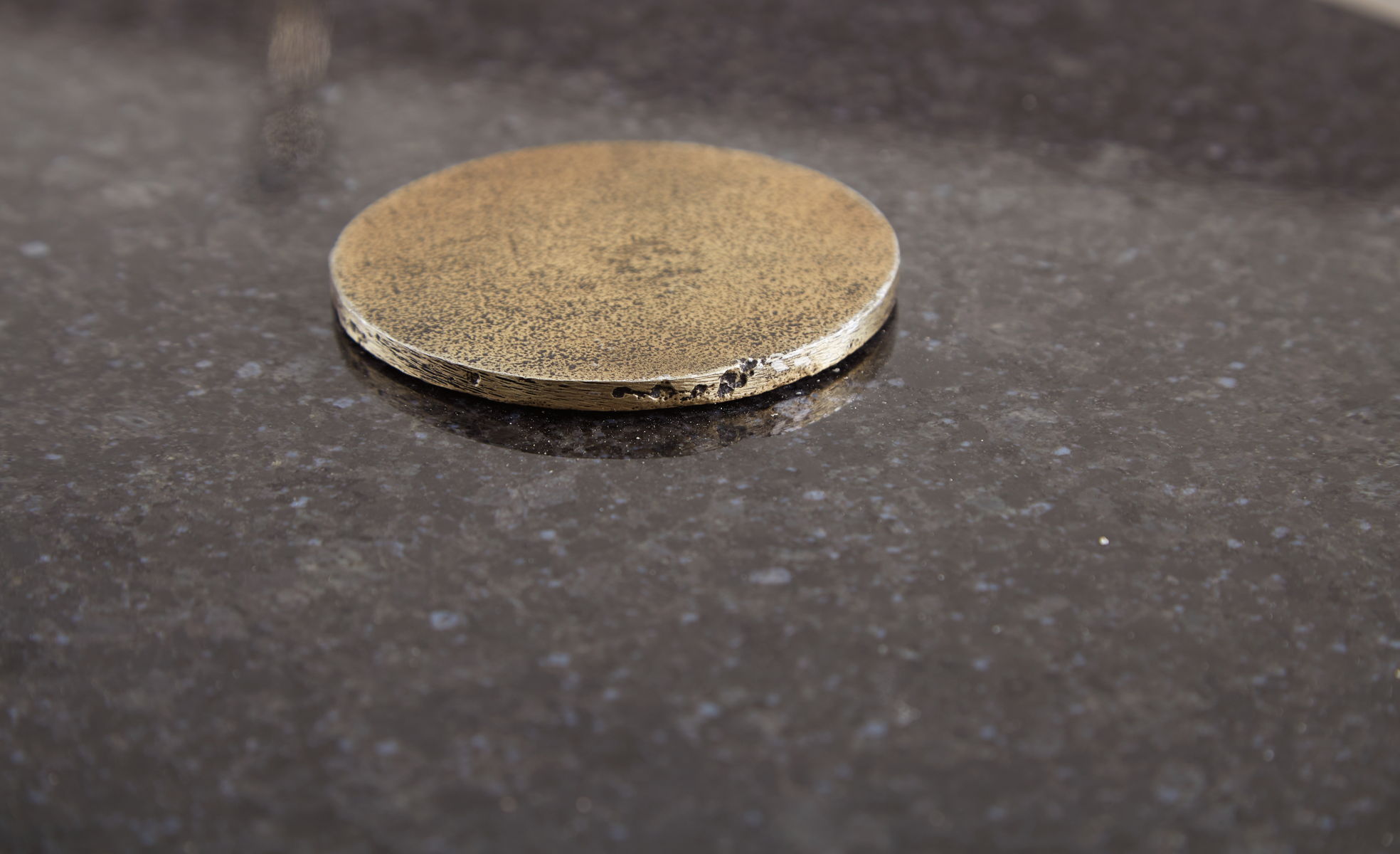 Lemkins - Accent Table - Black / Antique Gold Finish - Image 2