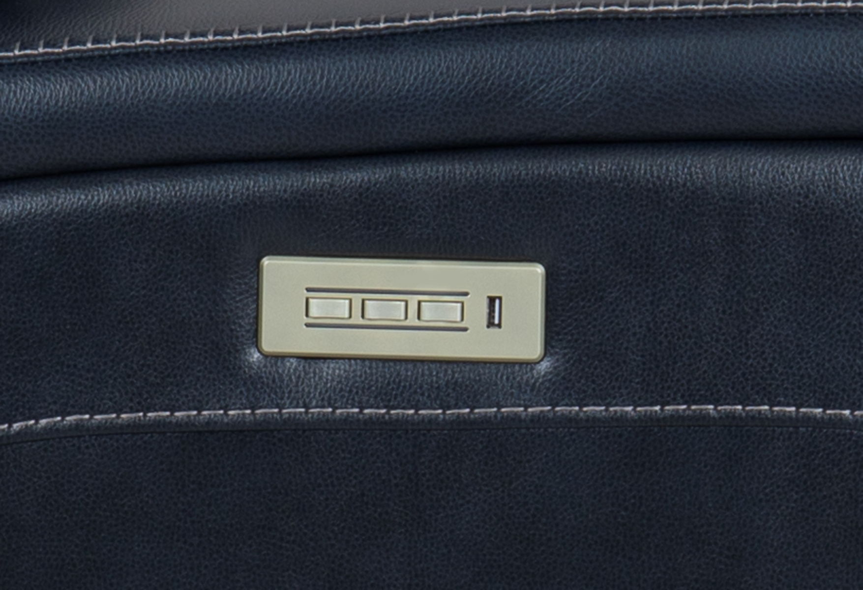 Glenwood - Recliner With Power And Power Headrest And Lumbar (Layflat) - Image 5