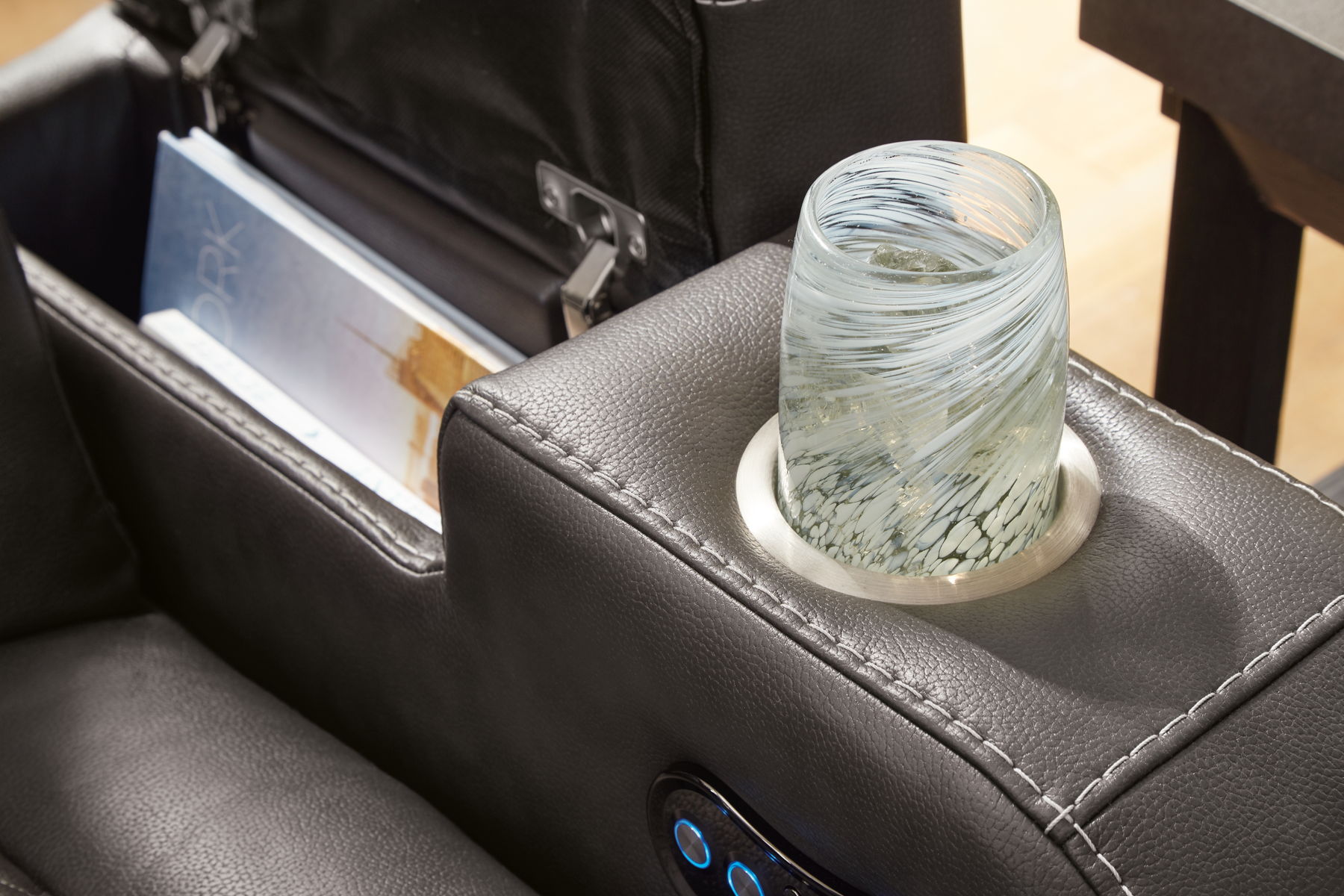 Fyne-dyme - Power Recliner/Adj Headrest - Image 18