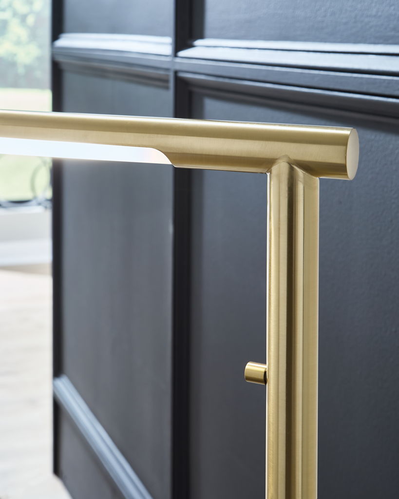 Santiford - Metal Floor Lamp - Gold Finish / White - Image 5