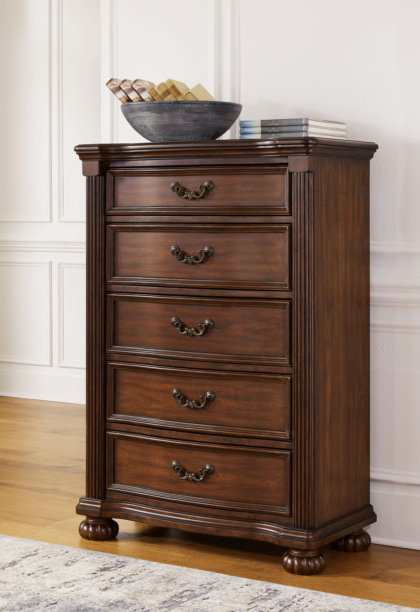 Lavinton - Five Drawer Chest - Brown - Image 3