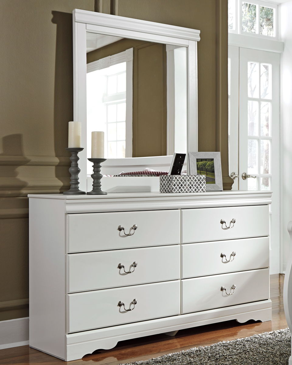 Dresser & Mirror