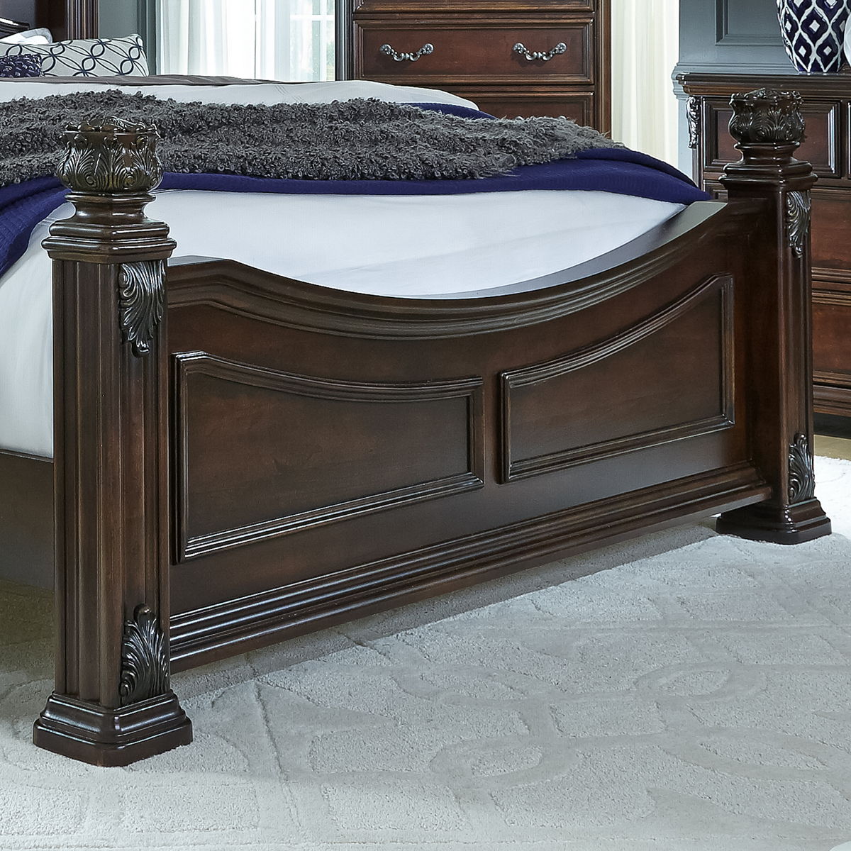 Messina Estates - Poster Bed - Image 2