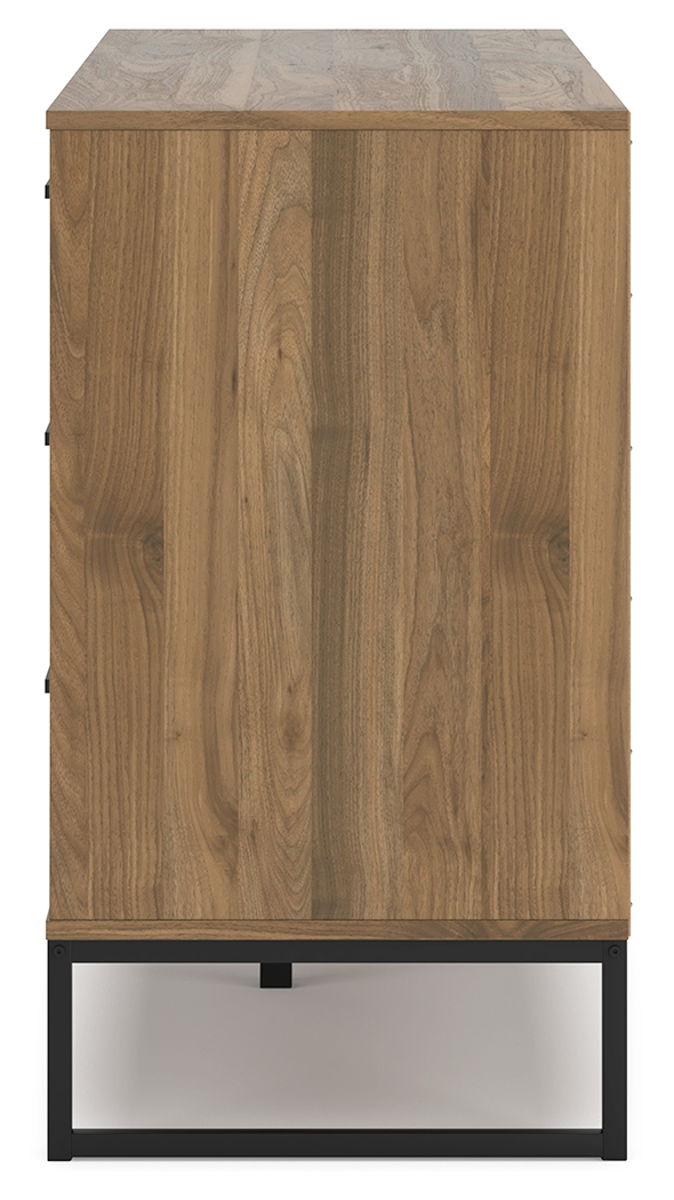 Deanlow - Six Drawer Dresser - Honey - Image 9