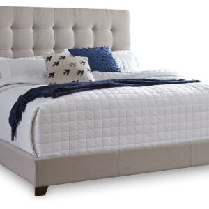 Dolante - Upholstered Bed