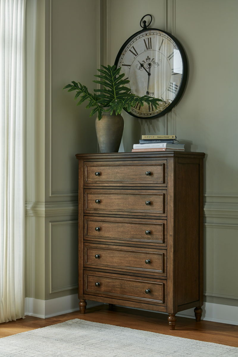 Sturlayne - Five Drawer Chest - Brown - Image 4