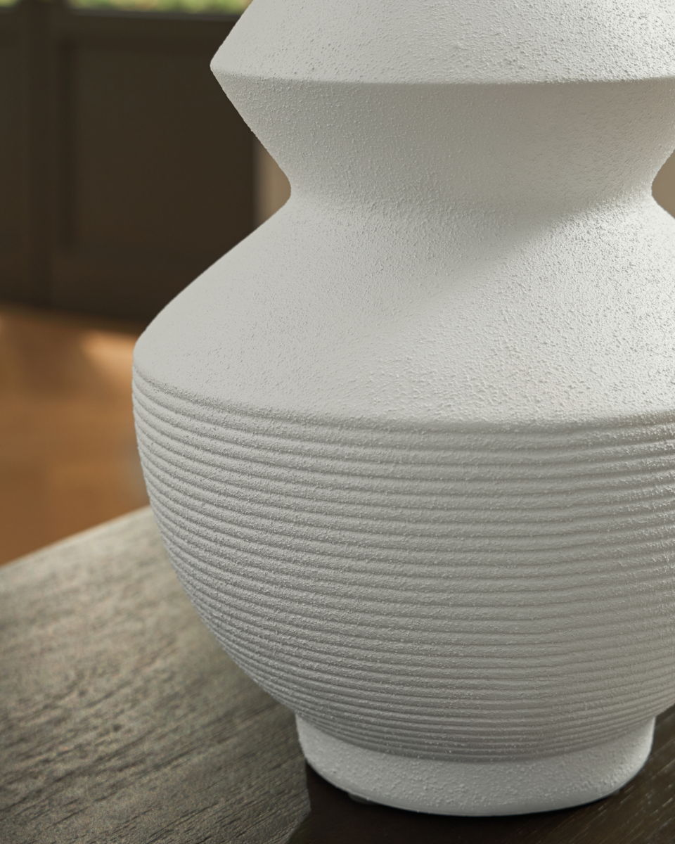 Naveen - Vase - Image 3