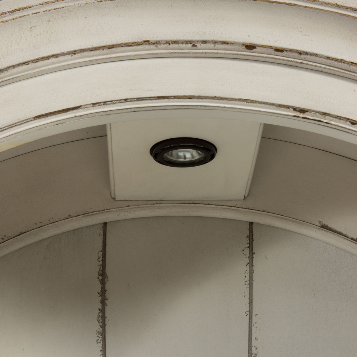 Magnolia Manor - 3 Piece Home Office Set (Desk & Hutch) - White - Image 5