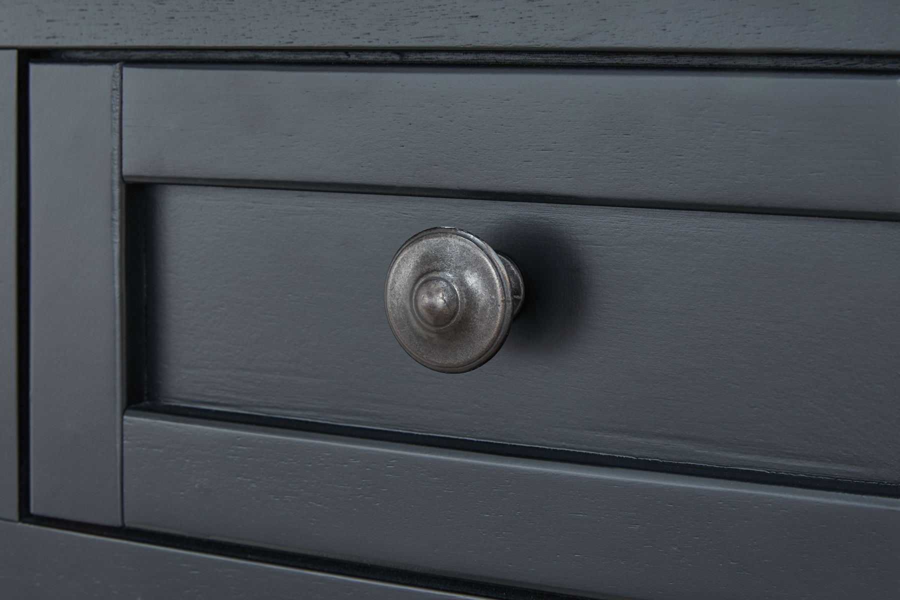 Wildenauer - Chair Side End Table - Brown / Black - Image 6