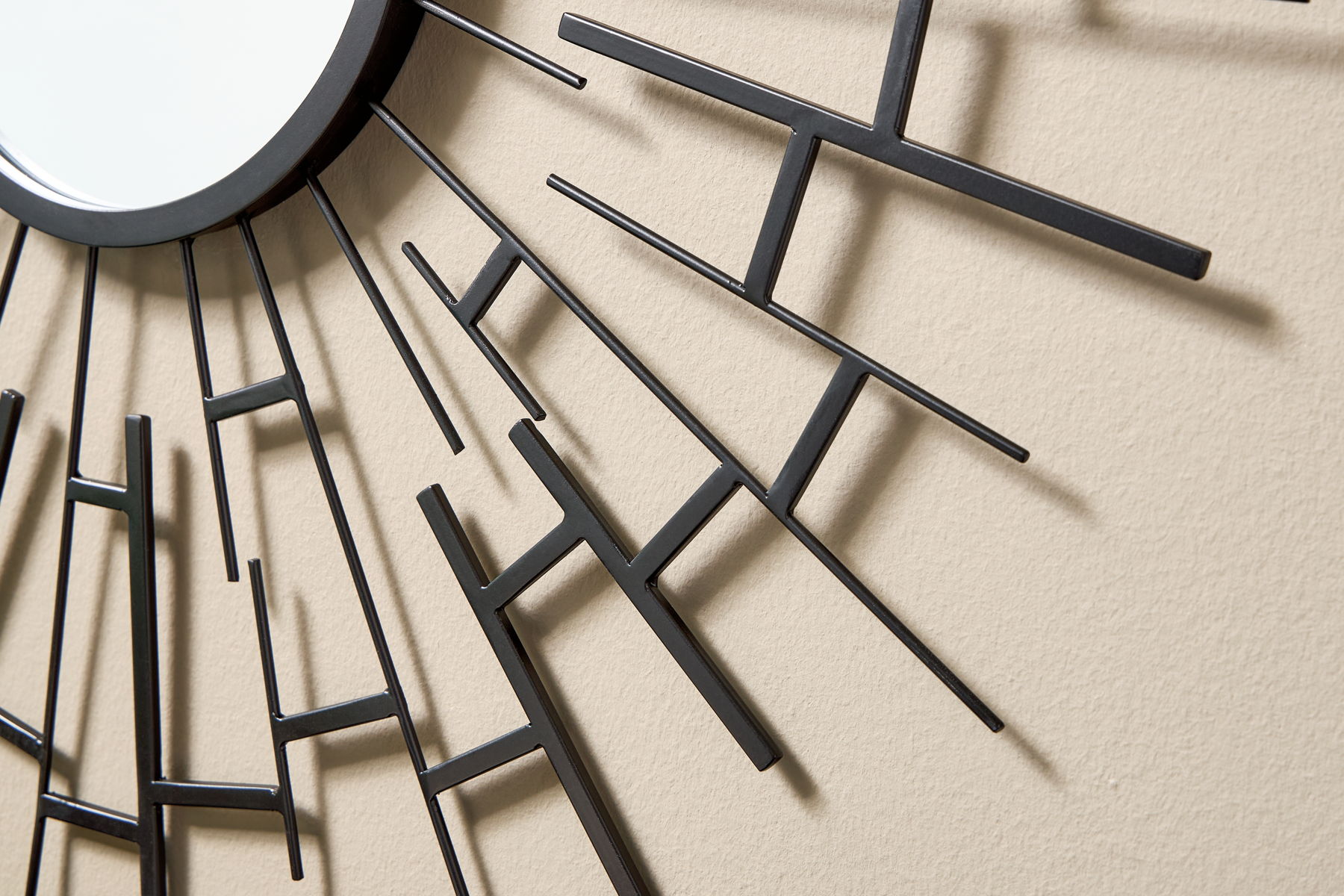 Garrenworth - Accent Mirror - Black - Image 4