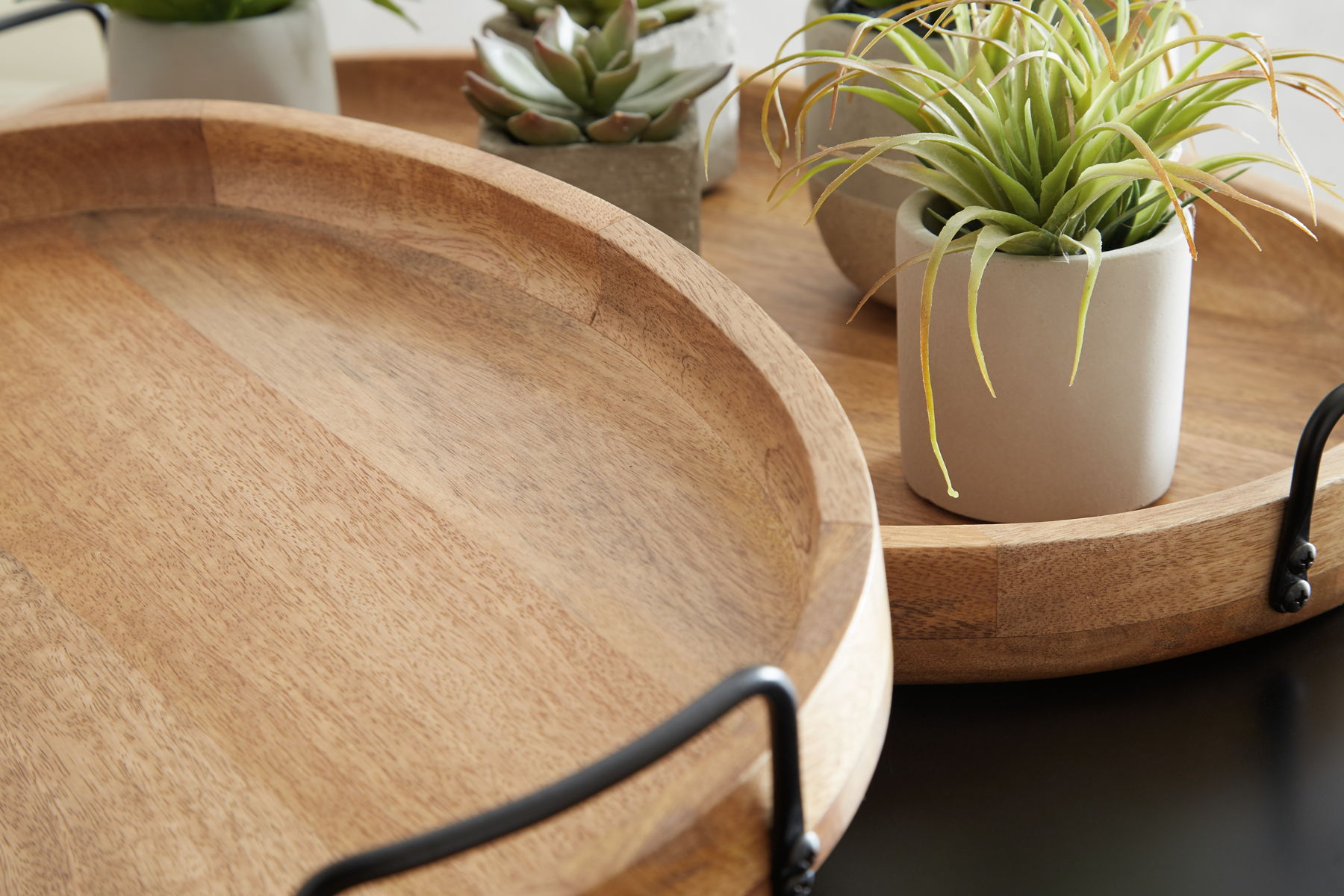 Jocelyne - Tray Set (Set of 2) - Brown / Black - Image 2