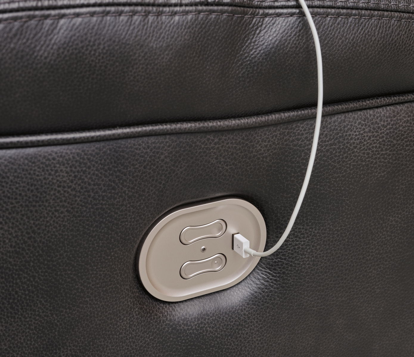 Mountainous - Power Reclining Loveseat With Console /Adj Headrest - Eclipse - Image 4