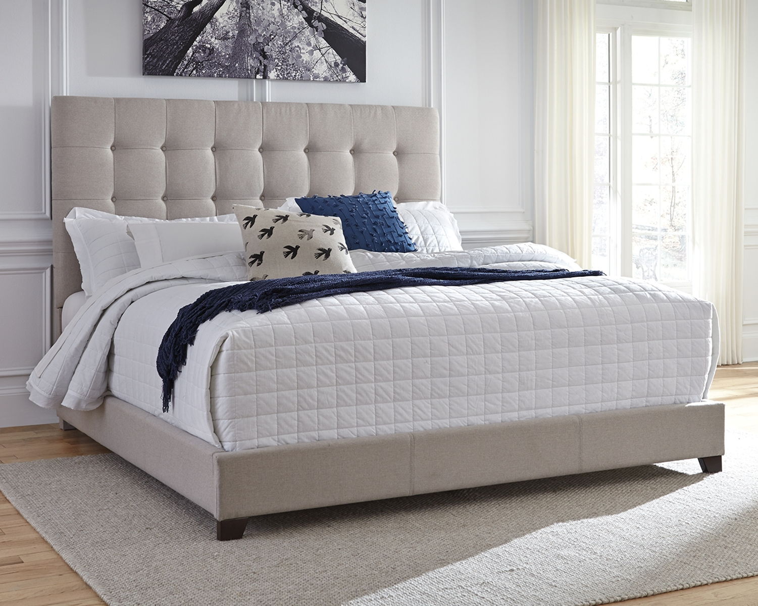 Dolante - Upholstered Bed - Image 6
