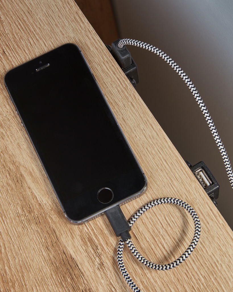 Hyanna - Panel Bedroom Set - Image 4