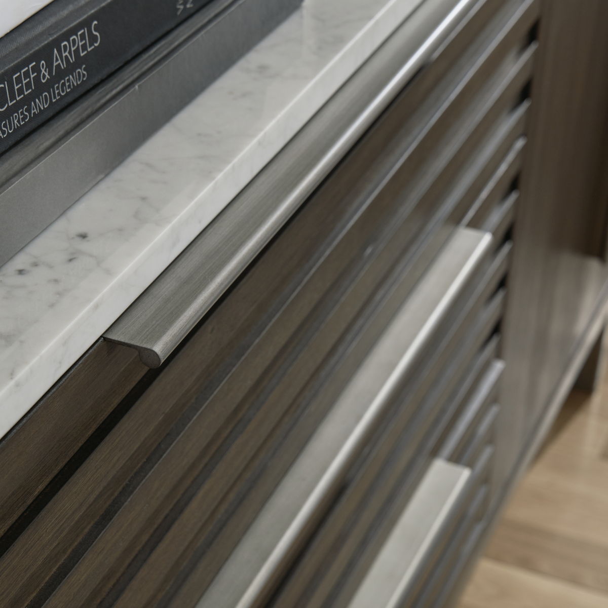 Arkenton - Dresser - Image 10